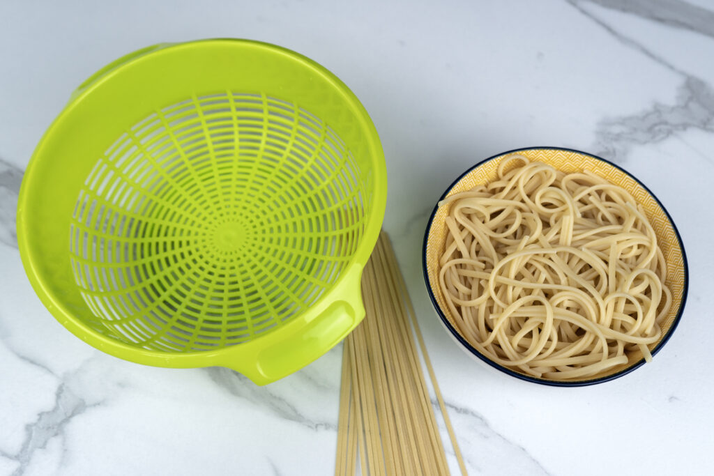 Truco escurridor: La forma más fácil y limpia de escurrir pasta
